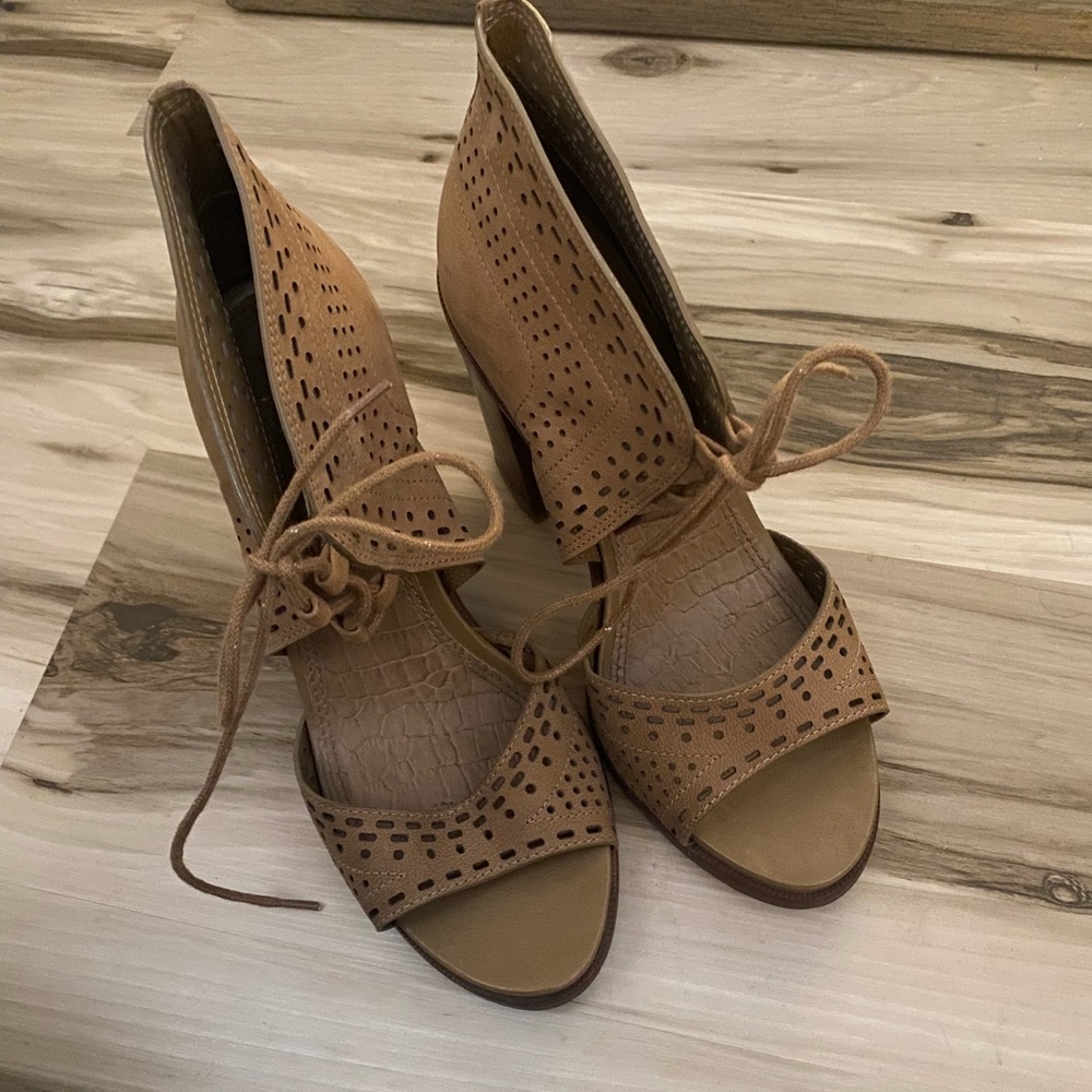 Gianni Bini leather heels - 8